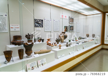 調布市郷土博物館の内部 歴史を学べる展示 土器 調布市小島町 調布市郷土博物館の内部 歴史を学べる展示 土器 調布市小島町 76968219
