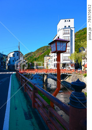 湯村温泉　繁栄橋　春来川　兵庫県新温泉町 76970652