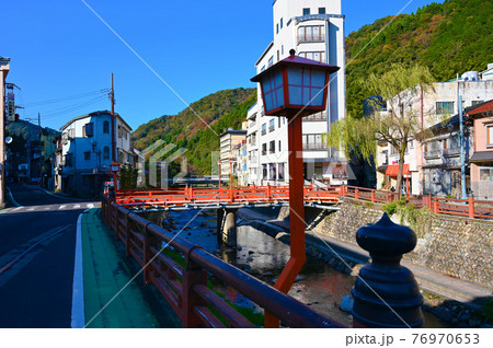 湯村温泉　繁栄橋　春来川　兵庫県新温泉町 76970653