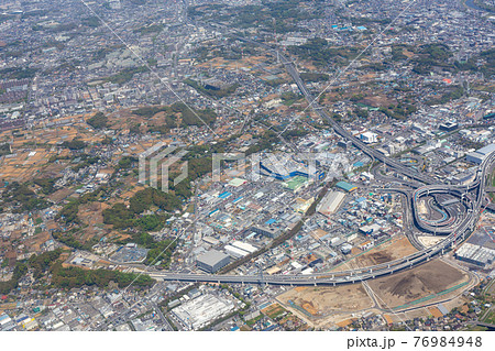 神奈川県横浜市の港北インターチェンジ付近を空撮 76984948