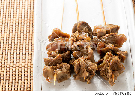 牛すじ肉煮込み串。 牛すじ肉煮込み串。 76986380