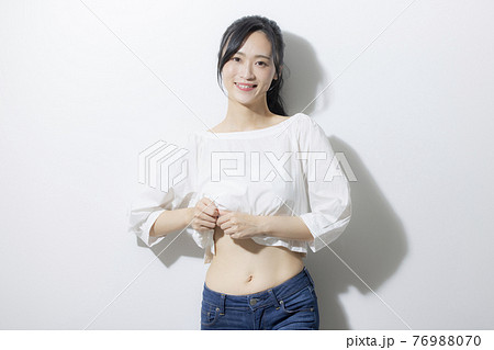 お腹 ウエスト くびれ お腹 ウエスト くびれ 76988070