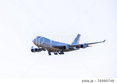 ボーイング747 まもなく成田空港に着陸 76989748