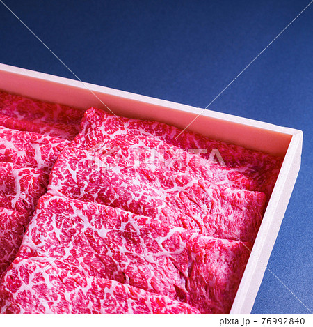 牛肉　高級　ギフト　箱入り　【　ふるさと納税　イメージ　】　 76992840