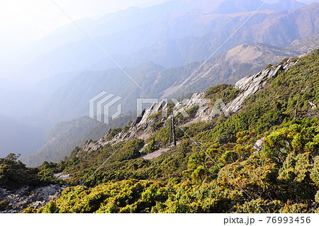 山脈 山並み 山並 76993456