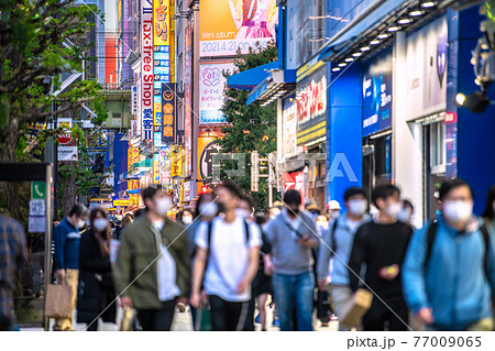 日本の東京都市景観 3度目の宣言初日。多くの人出…もはや国民には響かない…=4月25日、秋葉原 日本の東京都市景観 3度目の宣言初日。多くの人出…もはや国民には響かない…=4月25日、秋葉原 77009065