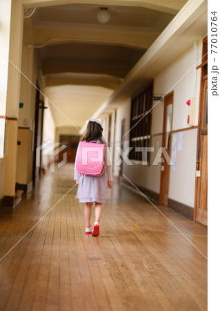 じゃぁね。また明日。 77010764