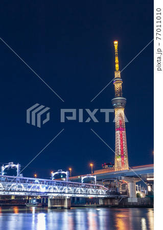 特別ライトアップの東京スカイツリー　東京夜景 77011010