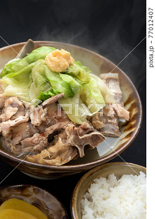 沖縄料理　骨汁定食 77012407