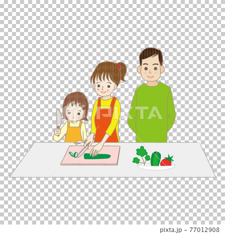 家族で料理 包丁でキュウリを切る 77012908