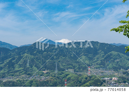 展望休憩所から見た富士山(南高尾山稜) 展望休憩所から見た富士山(南高尾山稜) 77014058
