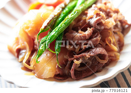 こってり肉じゃが 77016121