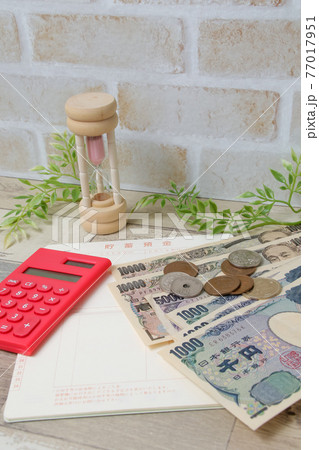 通帳,現金,計算機、電卓、計算機、預金,砂時計、時計、紙幣,硬貨,マネー,日本円,一万円札、一万 通帳,現金,計算機、電卓、計算機、預金,砂時計、時計、紙幣,硬貨,マネー,日本円,一万円札、一万 77017951