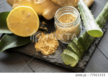 Ginger root, giner powder, lemon and aloe Ginger root, giner powder, lemon and aloe 77021533