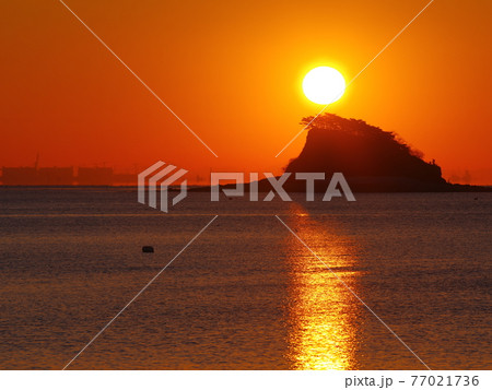 日没 海 夕暮れ 77021736