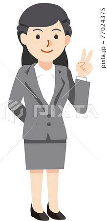 微笑みながらピースをするビジネスウーマン 77024375