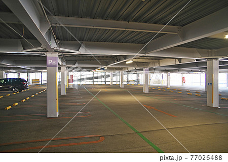 沢山の駐車を可能にする立体駐車場 沢山の駐車を可能にする立体駐車場 77026488