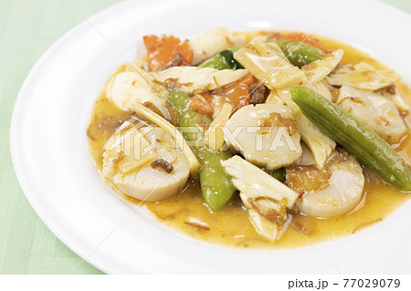 美味しいホタテ貝と筍のXO醬炒め 美味しいホタテ貝と筍のXO醬炒め 77029079