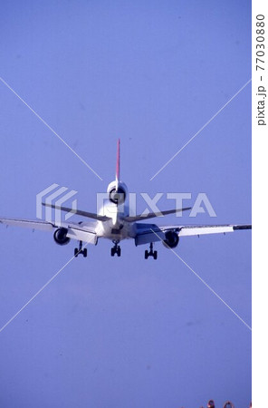 飛行機 77030880