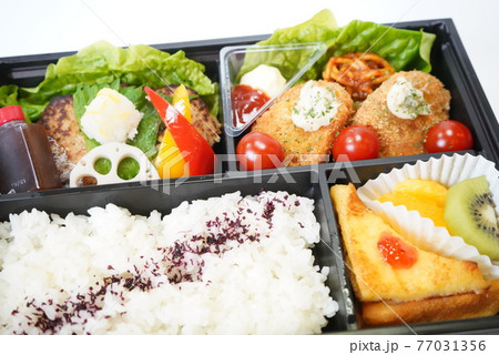 差入れ弁当 77031356