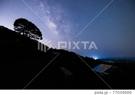 《長崎県 長串山》長串山からの天の川 《長崎県 長串山》長串山からの天の川 77039000