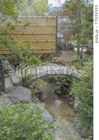 大分県地獄めぐり、白池地獄。 77039383