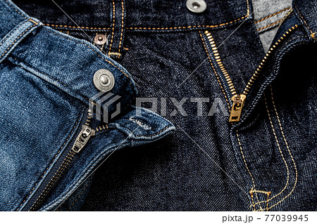 ジーパンのジッパー　チャック　ファスナー 77039945