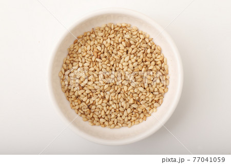 白煎り胡麻 77041059