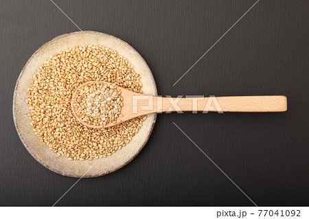 白煎り胡麻 77041092