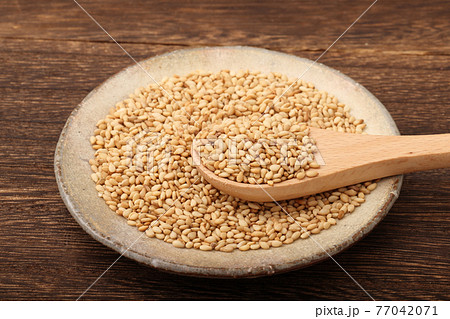 白煎り胡麻 77042071