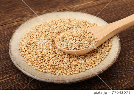 白煎り胡麻 77042072