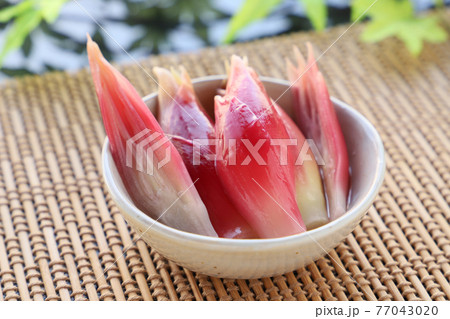 みょうがの甘酢漬け 77043020