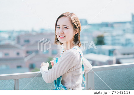 ベランダの主婦 ベランダの主婦 77045113