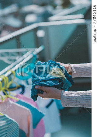 おねしょパンツの洗濯 おねしょパンツの洗濯 77045116