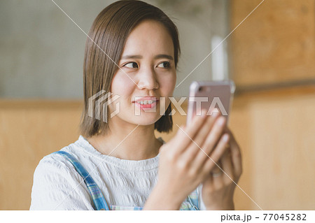 主婦とスマホ 77045282