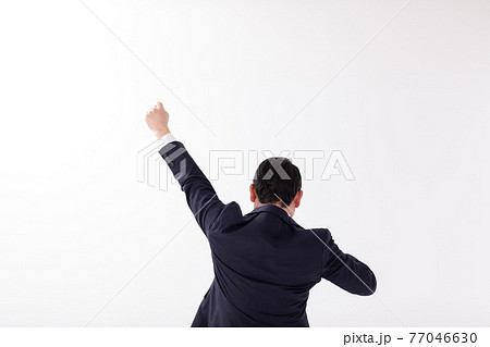 男性 ビジネスマン やる気 男性 ビジネスマン やる気 77046630