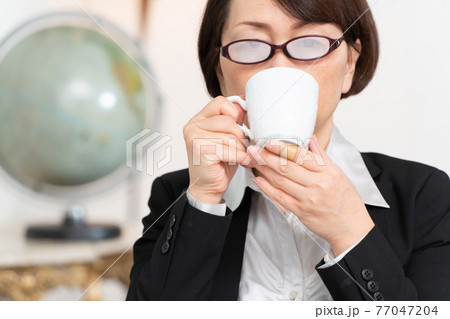 ビジネス 曇る眼鏡 ビジネス 曇る眼鏡 77047204