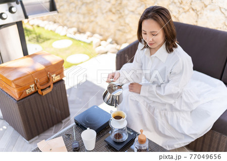 ワーケーション　コーヒーブレイク　ハンドドリップ 77049656