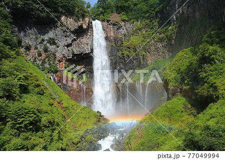 【栃木県】虹と華厳の滝 77049994