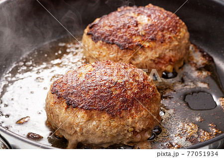 ハンバーグ　ハンバーグステーキ　 77051934