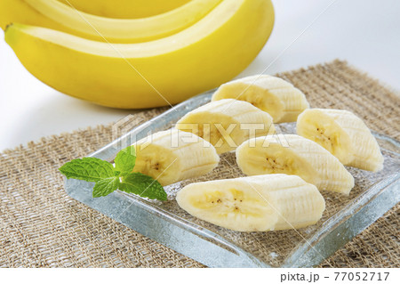 バナナ 77052717