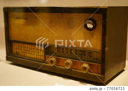 レトロなラジオ 77056725