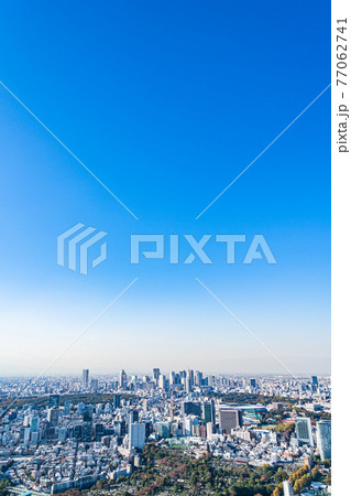 【東京都】快晴の大都市 77062741