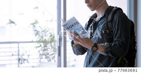 男性のポートレイト 男性のポートレイト 77063691