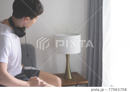 男性のポートレイト 男性のポートレイト 77063708