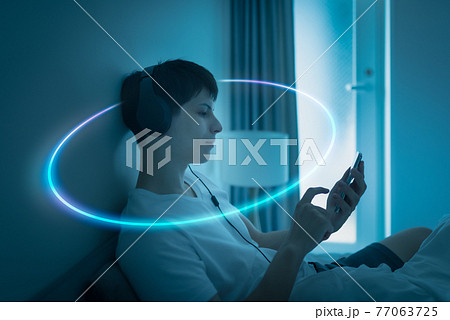 男性のポートレイト 77063725