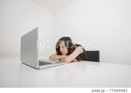 Pretty asian girl in the UK 77069082