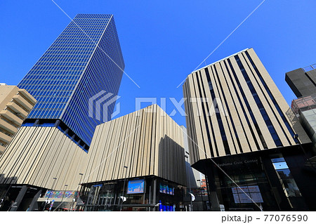 東京  池袋の都市風景  ハレザ池袋 77076590