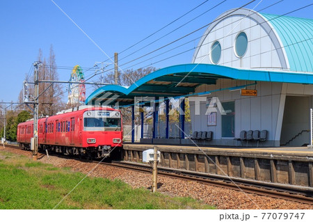 安城市　堀内公園駅を発車する名鉄6500系電車 77079747