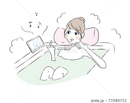 可愛い女性　バスタイム　音楽を聴く 77080752